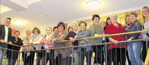 Die Besucherinnen der AsF mit stellvertretenden Kreisgeschäftsführer Sven Lehner